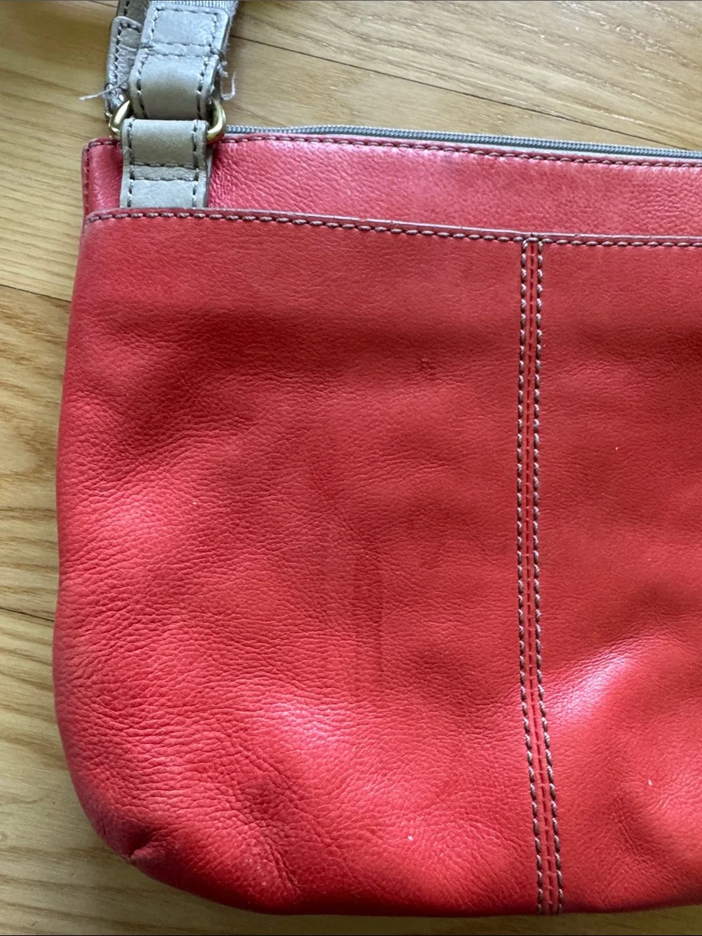 Fossil Leather Crossbody Bag Colorblock Coral Cream Neutral Adjustable Strap